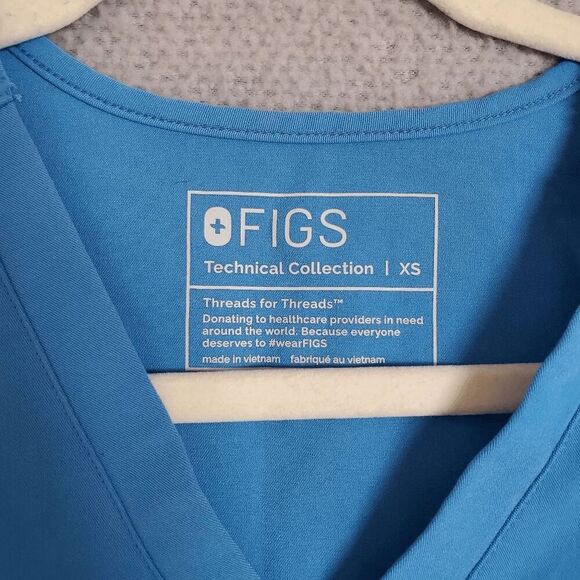 FIGS Women’s Blue Catarina One Pocket Short Sleeve Scrub Top Extra Small - Picture 3 of 5